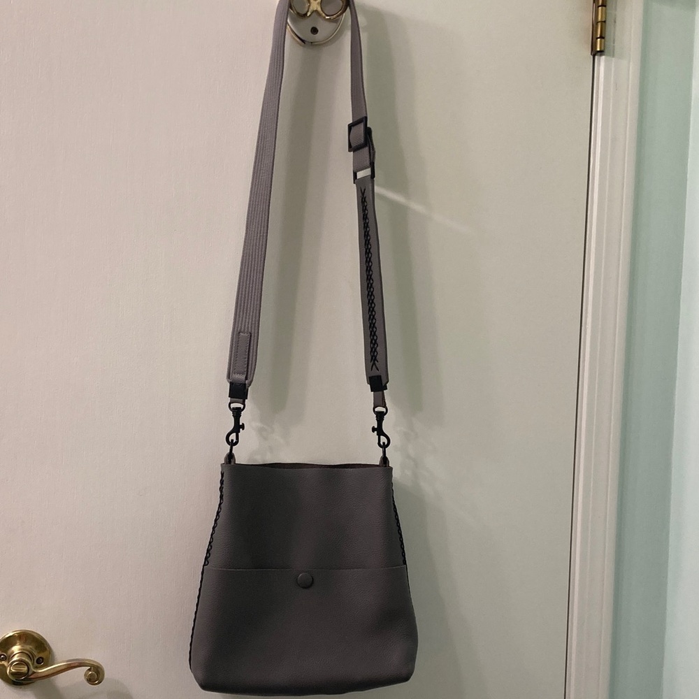 Callista Gray Women's Shoulder Bag